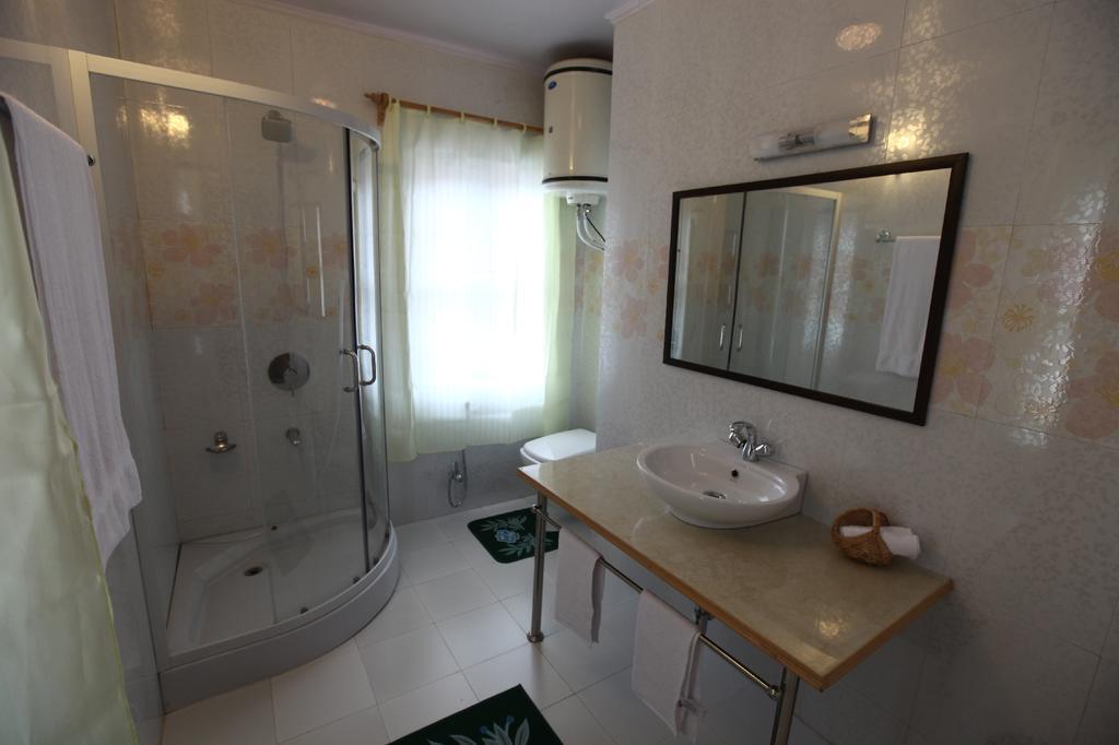 Dove Cottage Srīnagar エクステリア 写真