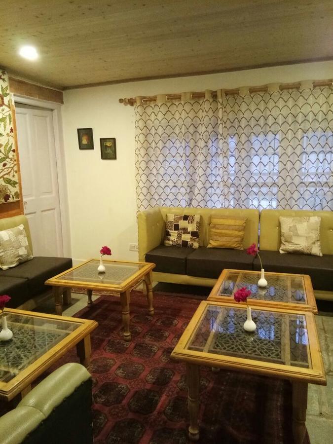 Dove Cottage Srīnagar エクステリア 写真