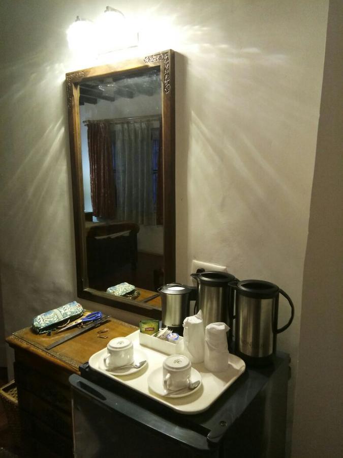 Dove Cottage Srīnagar エクステリア 写真