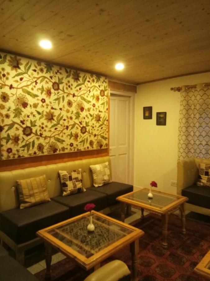 Dove Cottage Srīnagar エクステリア 写真